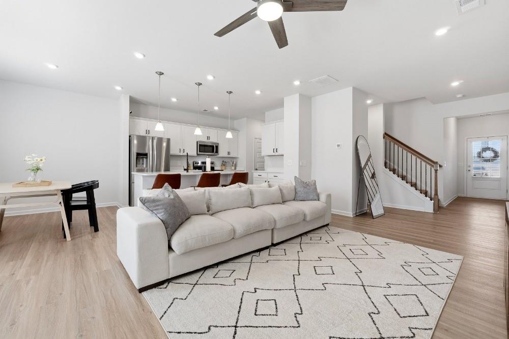 22 Felton Walk SE