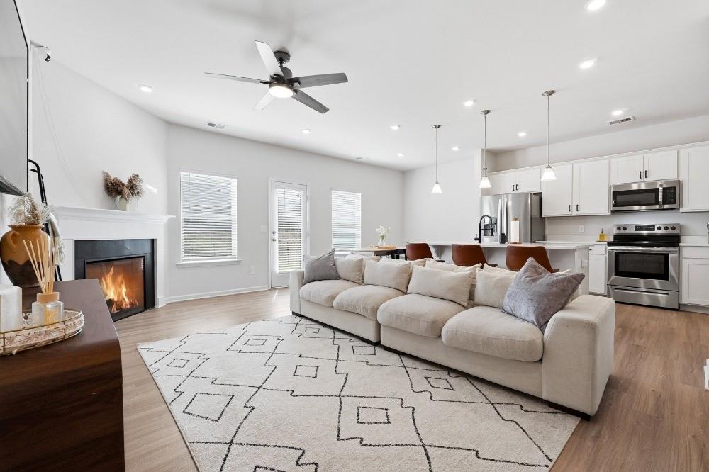 22 Felton Walk SE