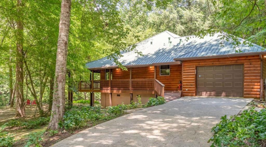 677 Riverfront Drive