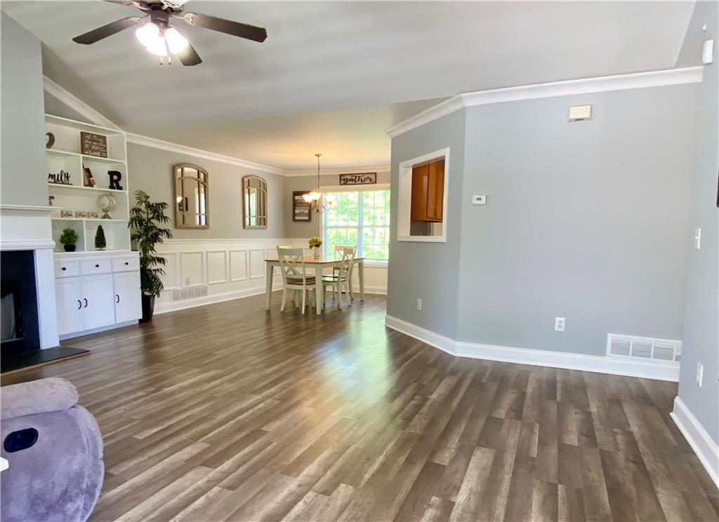 148 Paradise Crossing