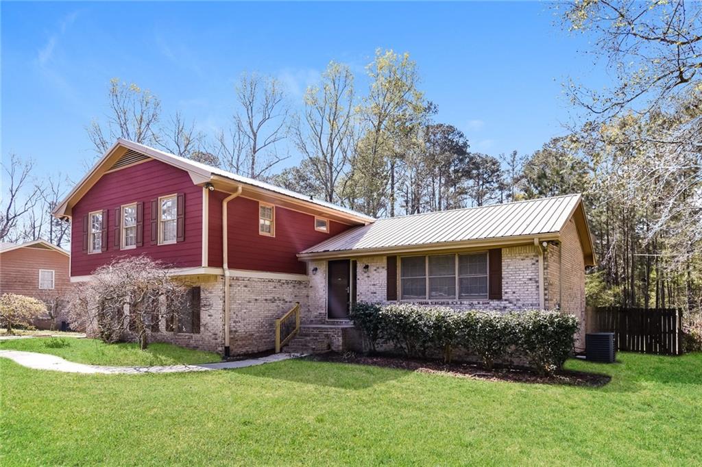 2069 Christian Circle SE