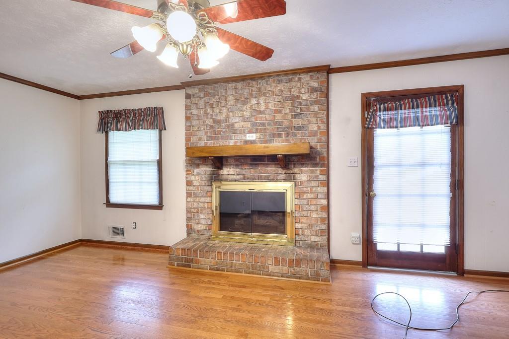 1735 Knight Circle