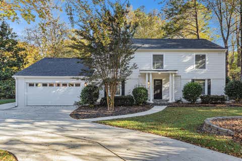 Homes For Sale - 3695 Fox Hills Drive<br/> Marietta, GA 30067