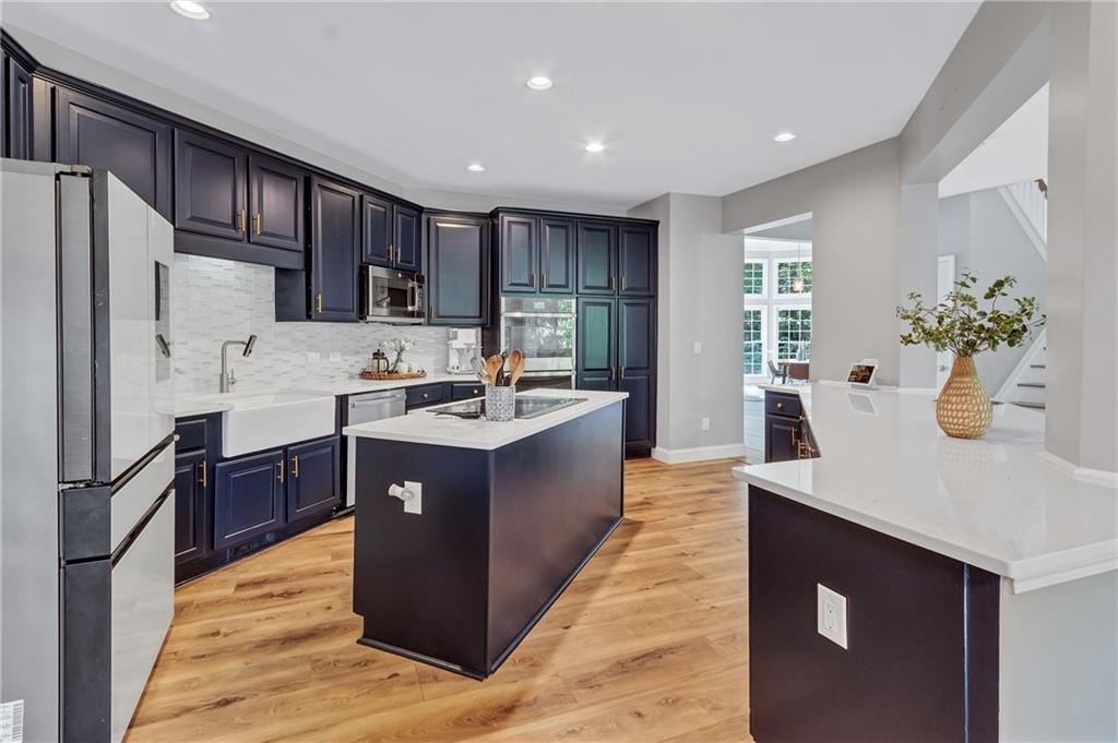 3860 Overlake Drive