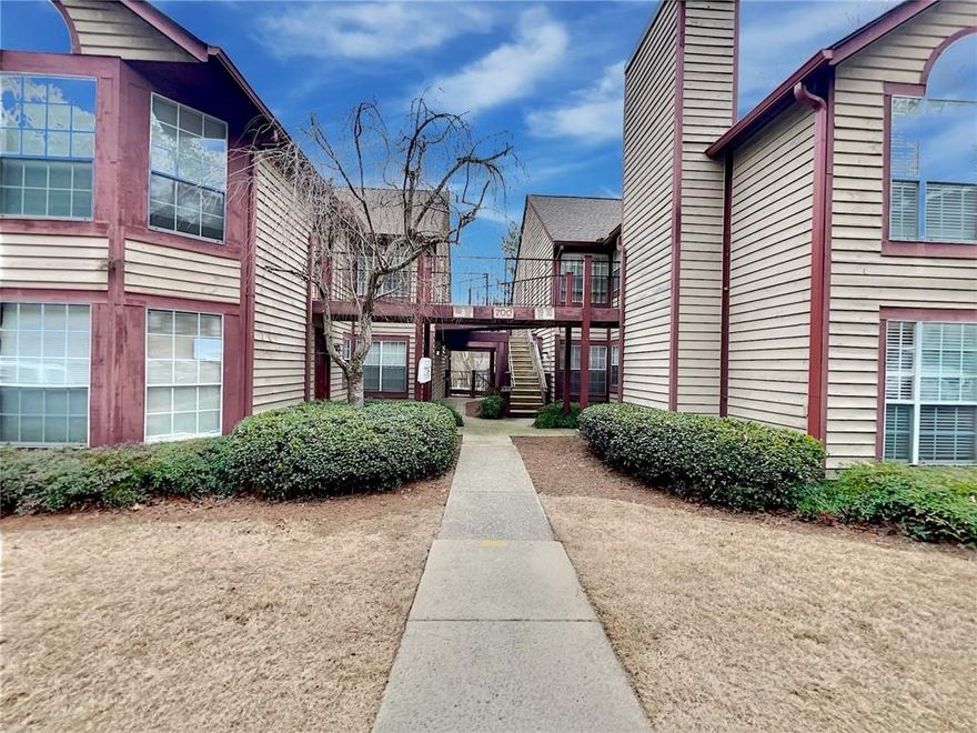 Welcome home to the very best of convenient living in an incredible area! This condo is the perfect turn-key place featuring 2 bedrooms each with its own ensuite bathroom. Spacious and open living spaces provide comfortable living. A cozy fireplace adds to warmth of this great unit. Covered porch is perfect for reading your emails or just sipping coffee. Rivermont is a vibrant community that features a swimming pool, tennis, clubhouse, and beautiful Rivermont Park on the Chattahoochee River.  Strong HOA in order. This location is near everything you could want- Newtown Dog Park, Pickleball courts, Greenway, excellent shopping, and dining. Close to Avalon, Downtown Roswell, and Alpharetta. This is an unbeatable opportunity to get into a vibrant area for an affordable price.