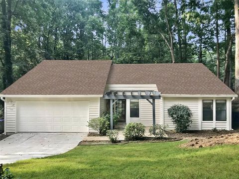 Photo of 2950 Cedar Knoll Drive, Roswell, GA 30076 (MLS # 7671552) Photo of 2950 Cedar Knoll Drive, Roswell, GA 30076 (MLS # 7671552)