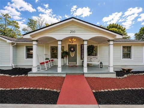 Homes For Sale - 200 Church Street<br/> Fayetteville, GA 30214