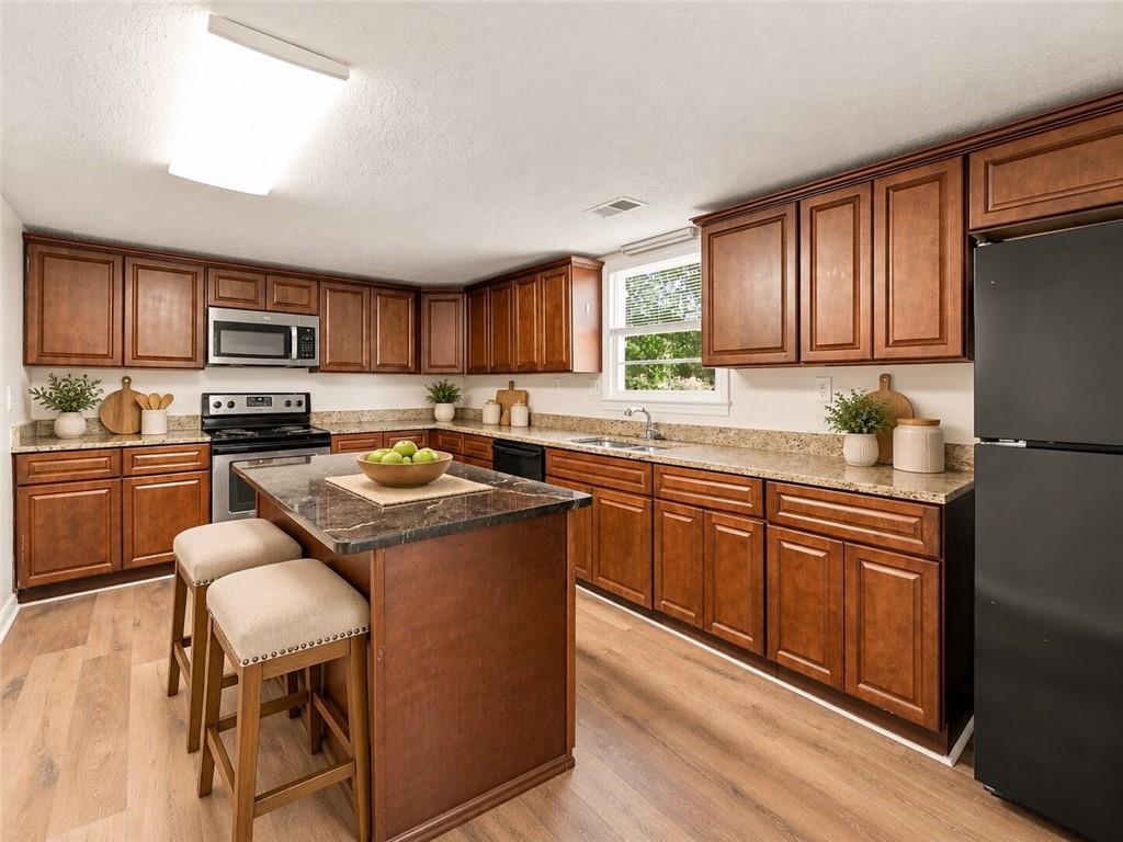 1095 S Burnt Hickory Road