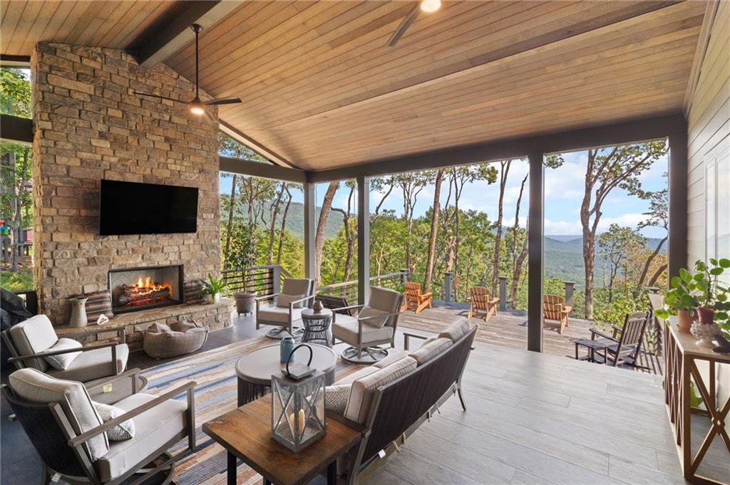7207 Ridgeview Drive