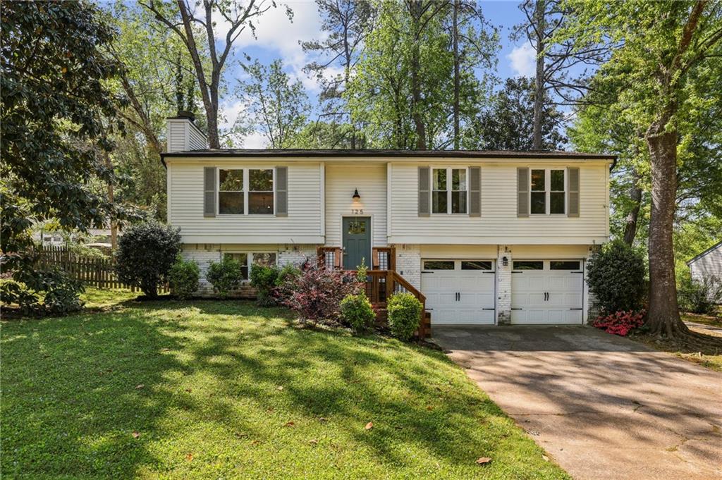 125 Roswell Farms Lane, Roswell, Georgia image 2