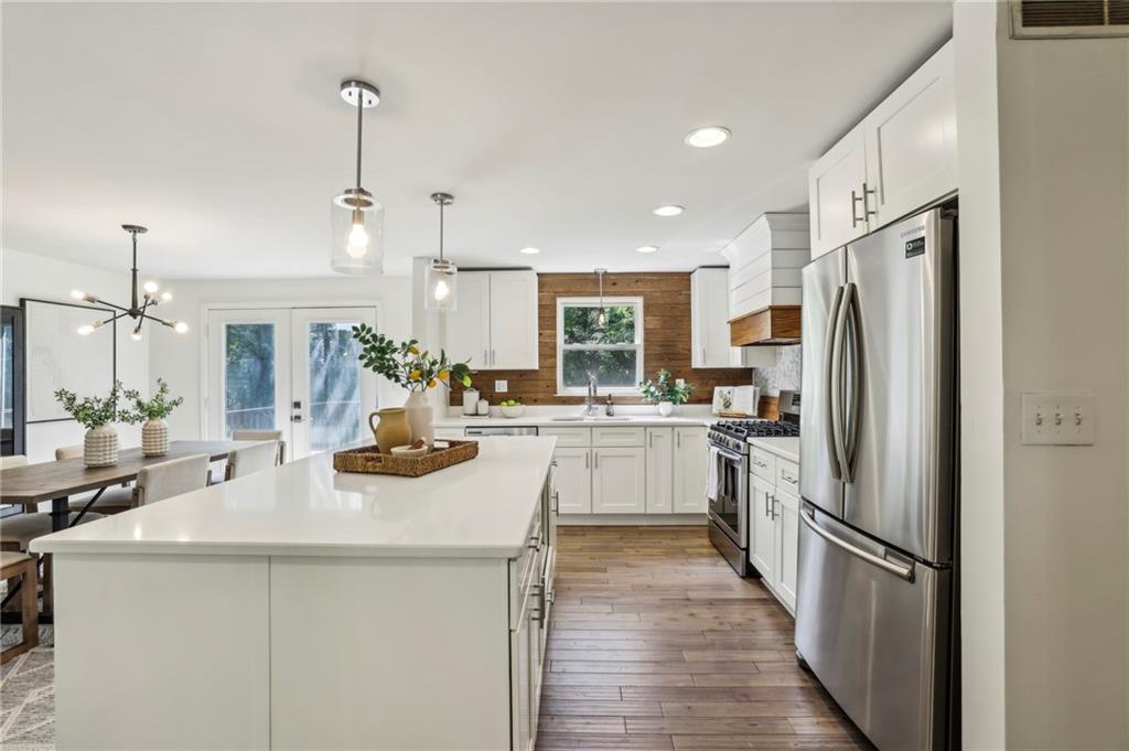 125 Roswell Farms Lane, Roswell, Georgia image 11