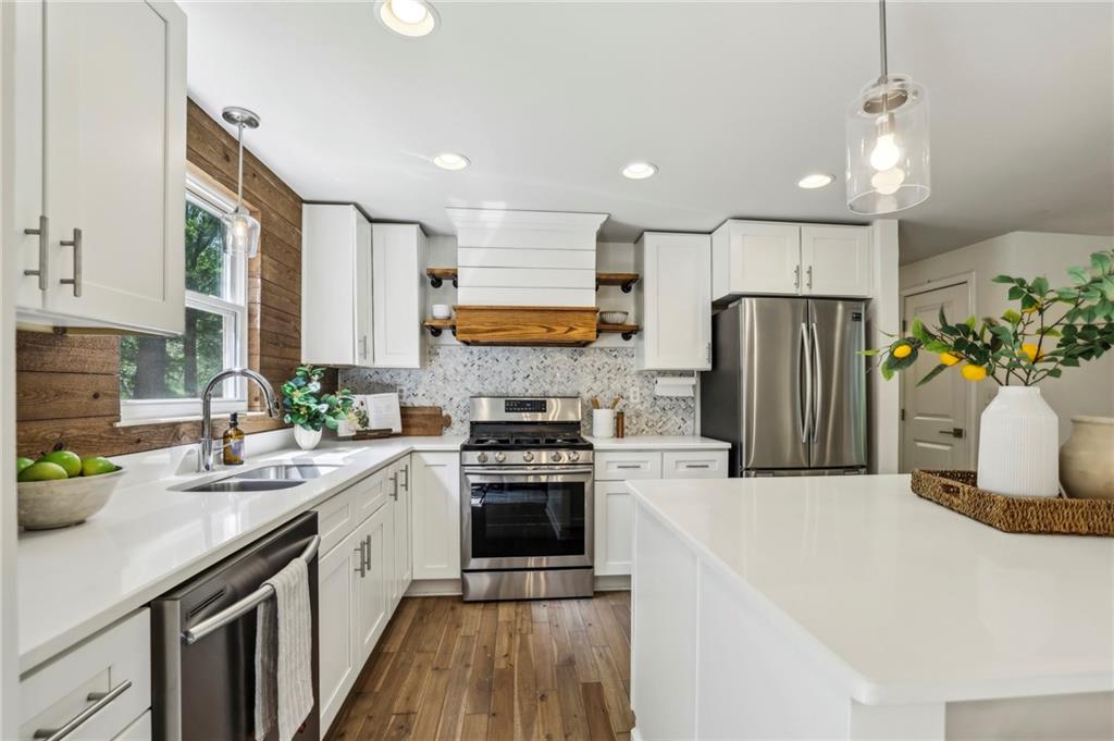 125 Roswell Farms Lane, Roswell, Georgia image 10