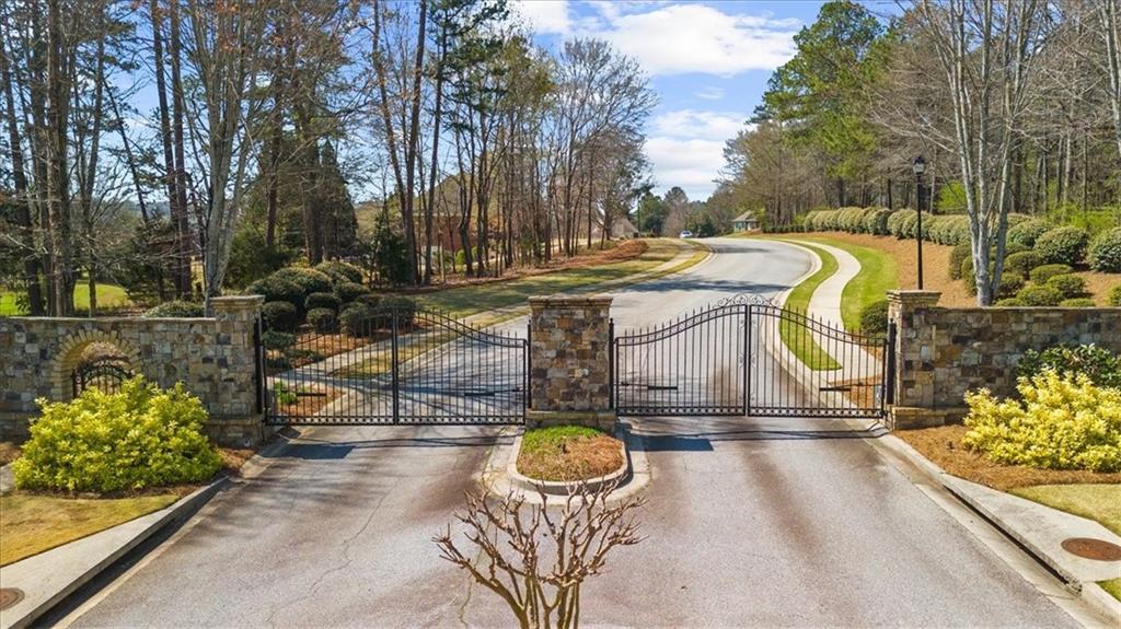 4638 Manor Drive