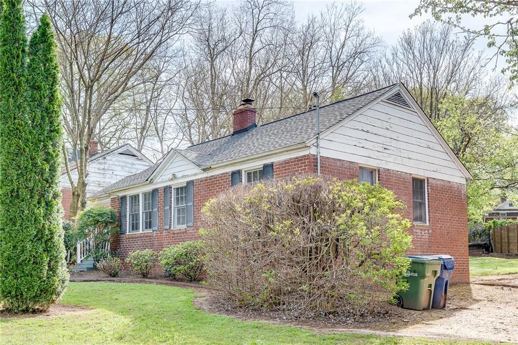388 Ashley Avenue NE