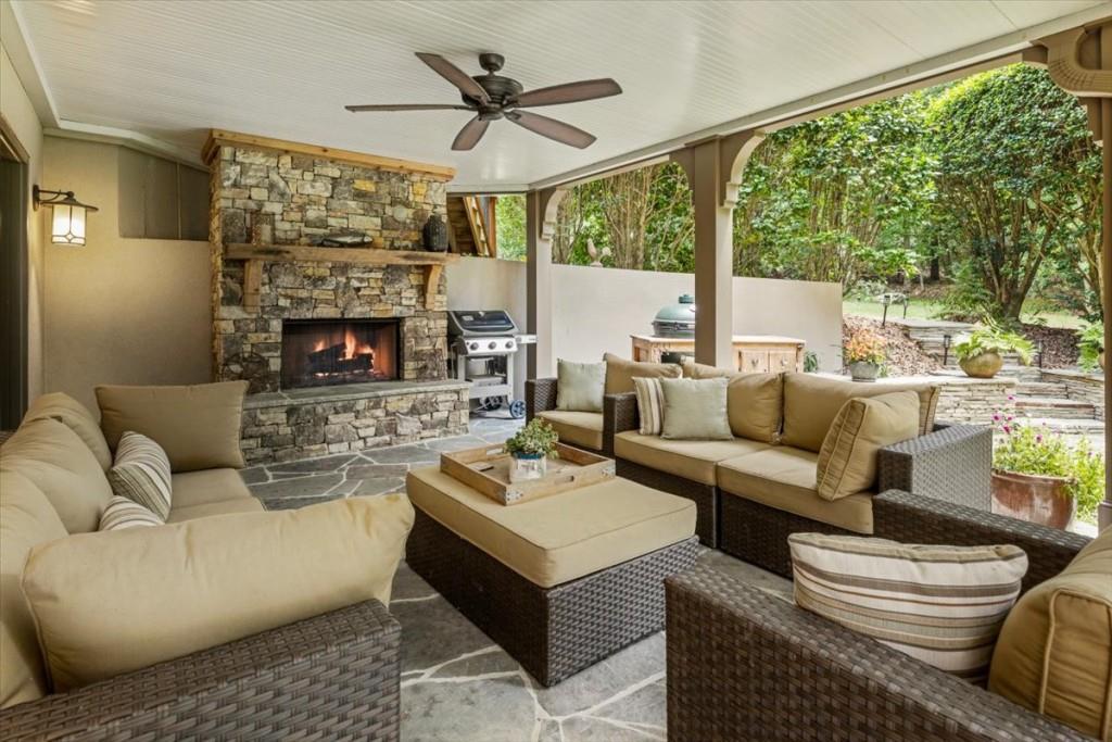 555 Treyburn View