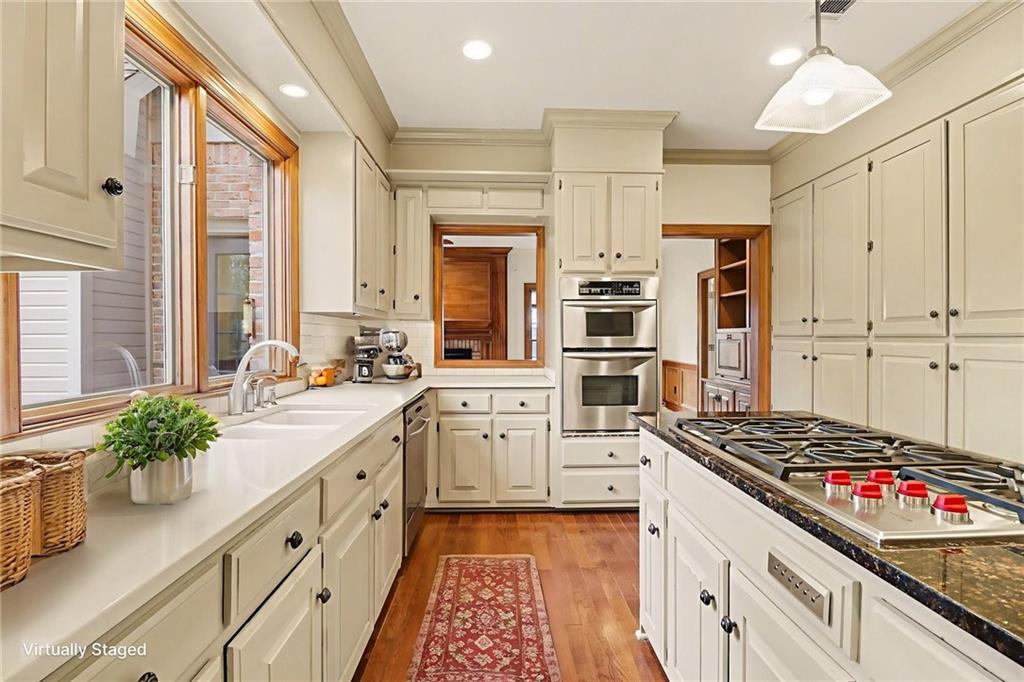 2656 Northbrook Drive