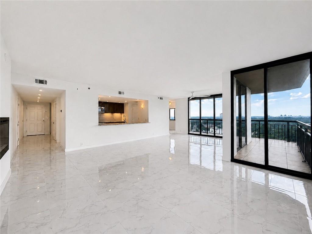 3481 Lakeside Drive
