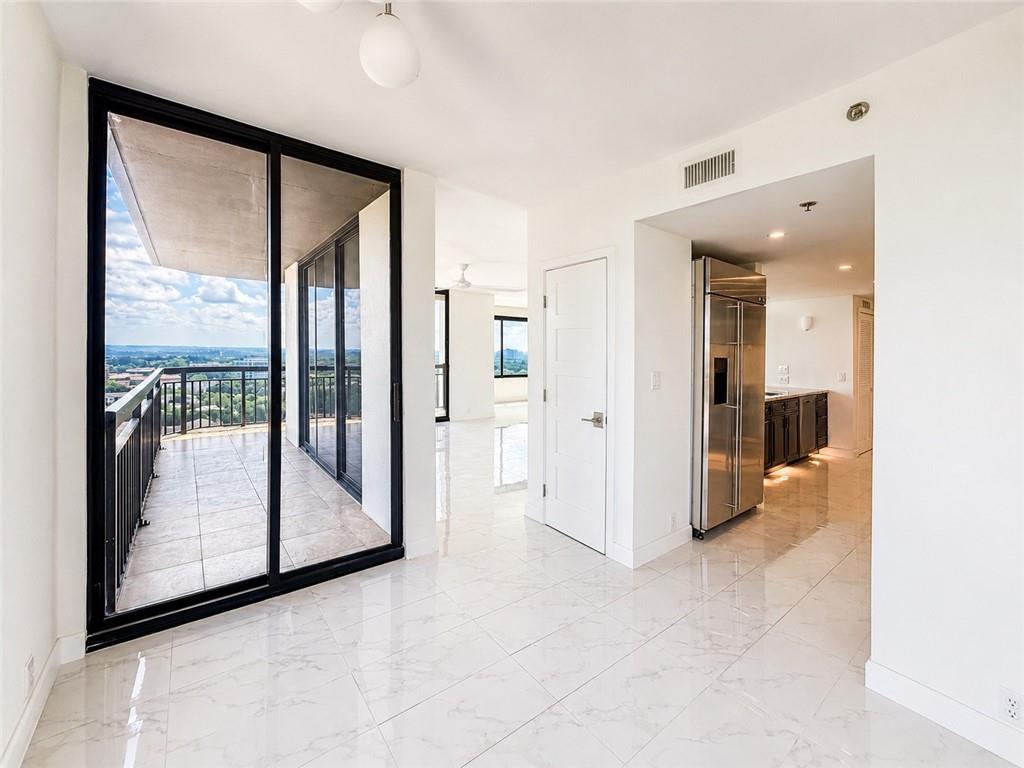 3481 Lakeside Drive