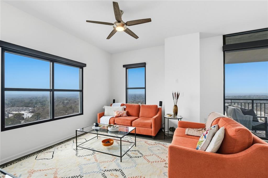 3040 Peachtree Road NW 1811