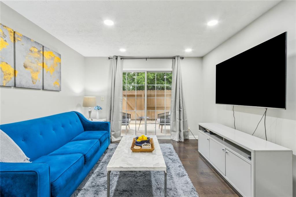 3160 Seven Pines Court Court 109