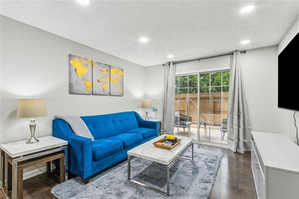 3160 Seven Pines Court 109