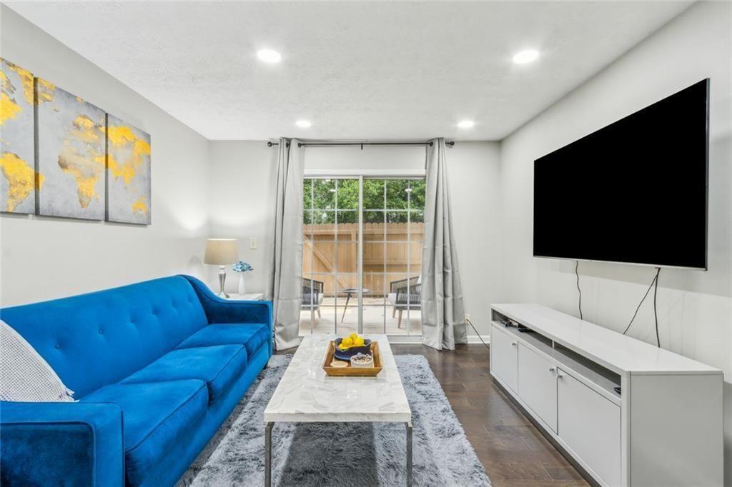 3160 Seven Pines Court 109