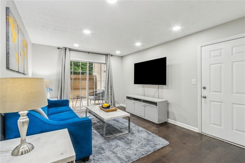 3160 Seven Pines Court 109