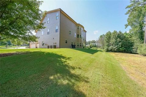 A home in Powder Springs