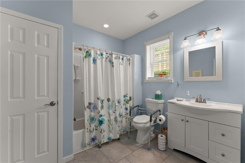 2084 Democracy Drive, Buford, Georgia image 32