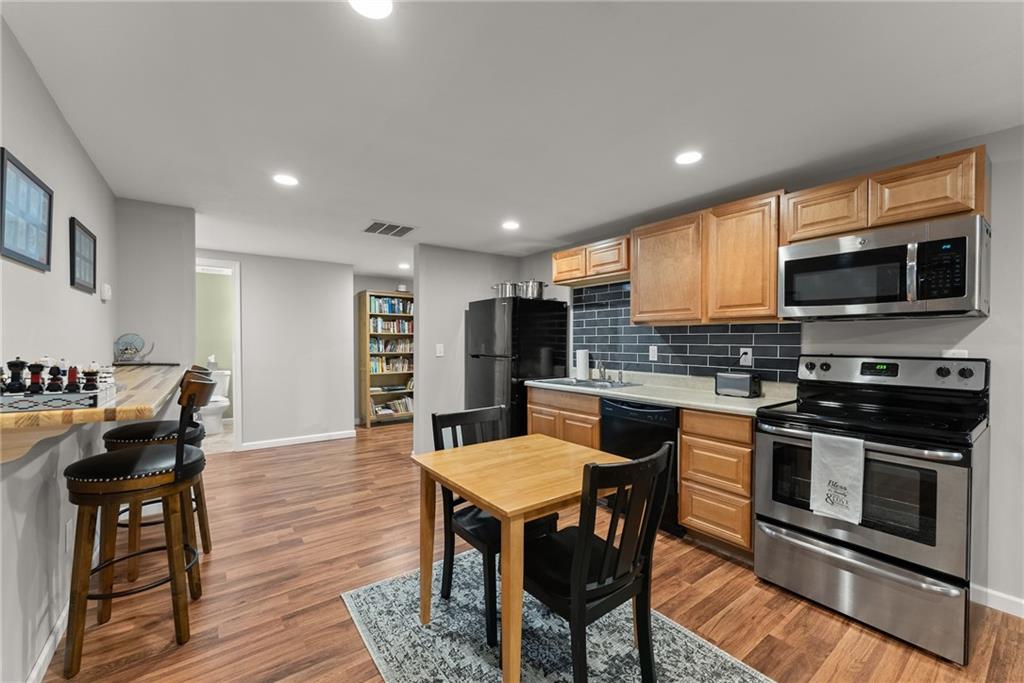 2084 Democracy Drive, Buford, Georgia image 35