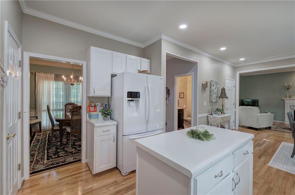 3945 Lorien Way, Kennesaw, Georgia image 21