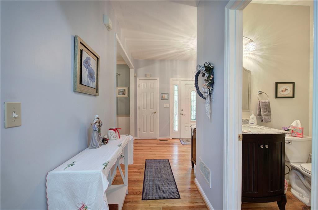 3945 Lorien Way, Kennesaw, Georgia image 24