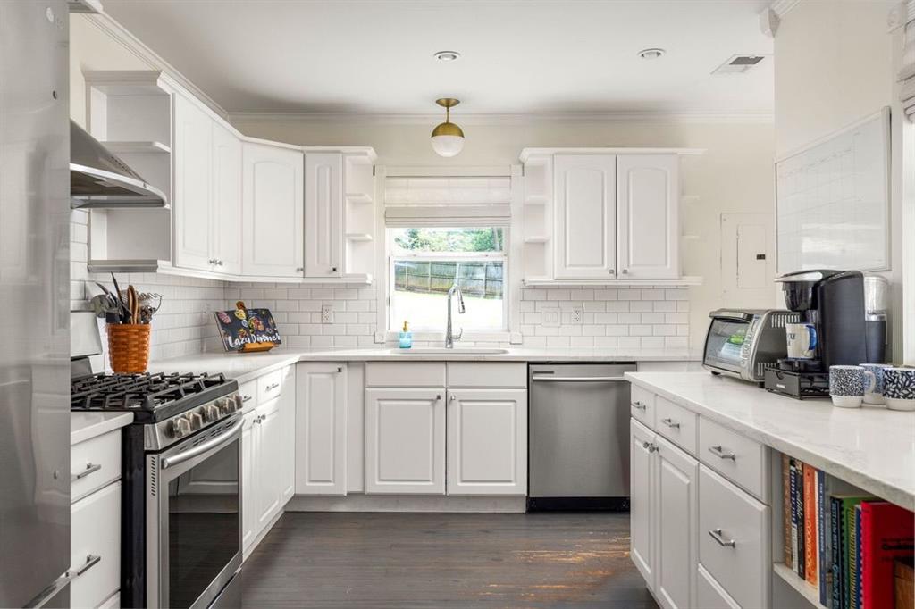 309 Rockyford Road NE