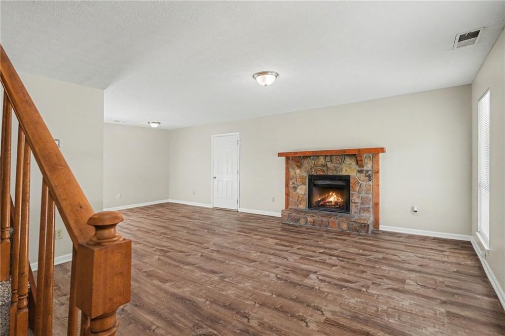 9042 Chestnut Lake Drive