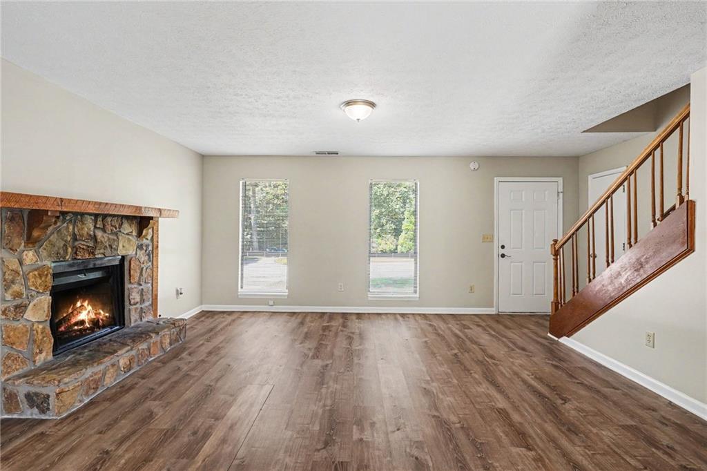 9042 Chestnut Lake Drive