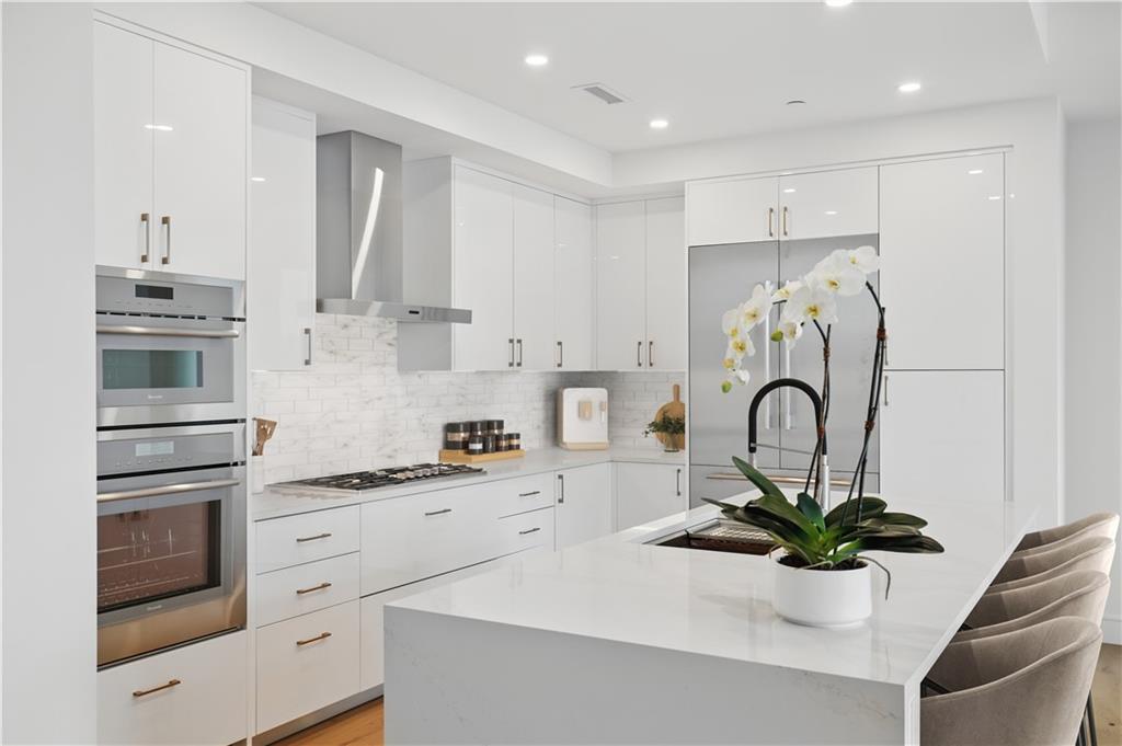 2425 PEACHTREE Road NE 903