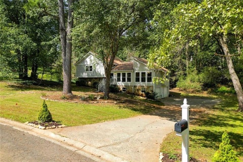 Homes For Sale - 5024 Gunners Run<br/> Cherokee County, Roswell, GA 30075