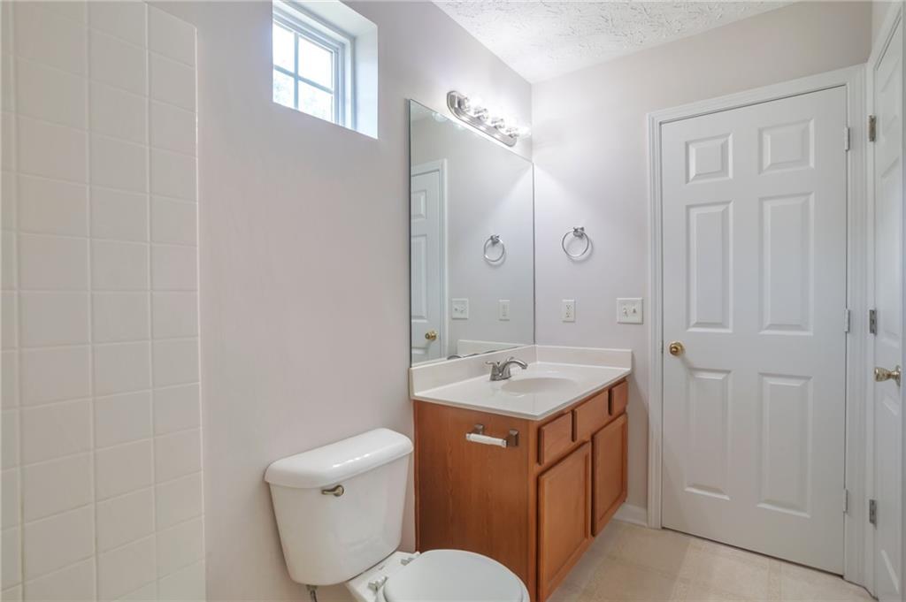 1015 Lakeside Circle, Covington, Georgia image 21