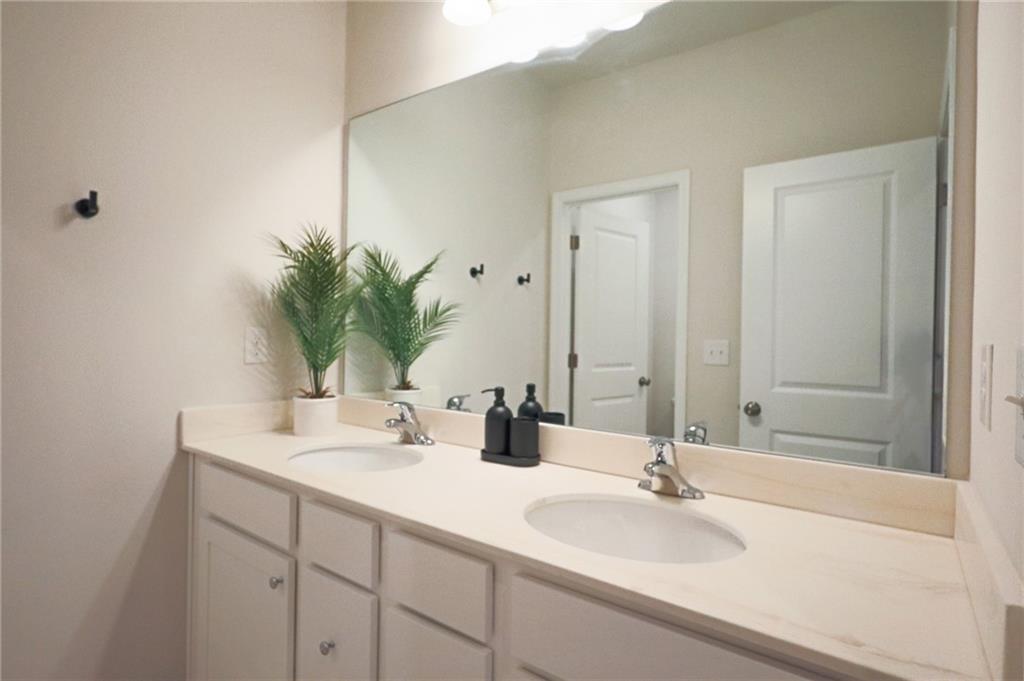 688 Saffron Boulevard, Lawrenceville, Georgia image 27