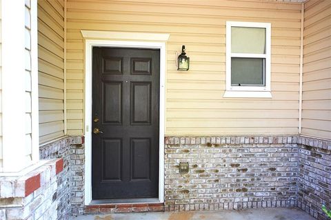 320 Oak Leaf Place Acworth GA 30102