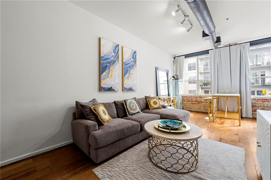 800 Peachtree Street NE 8601