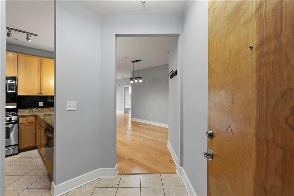 799 Hammond Drive 219