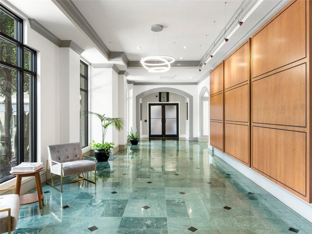 799 Hammond Drive 219