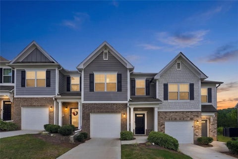 Townhouse For Sale - 5699 Union Pointe Drive<br/> Union City, GA 30291