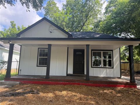 633 Langston Drive SW Atlanta GA 30315