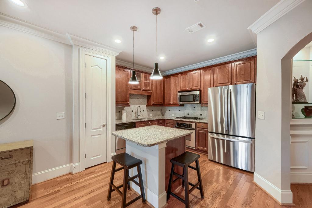 2300 Peachford Road 3209