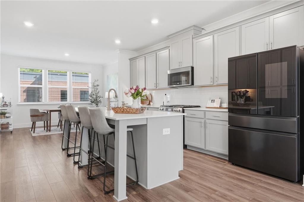 3370 Oak Harbor Drive