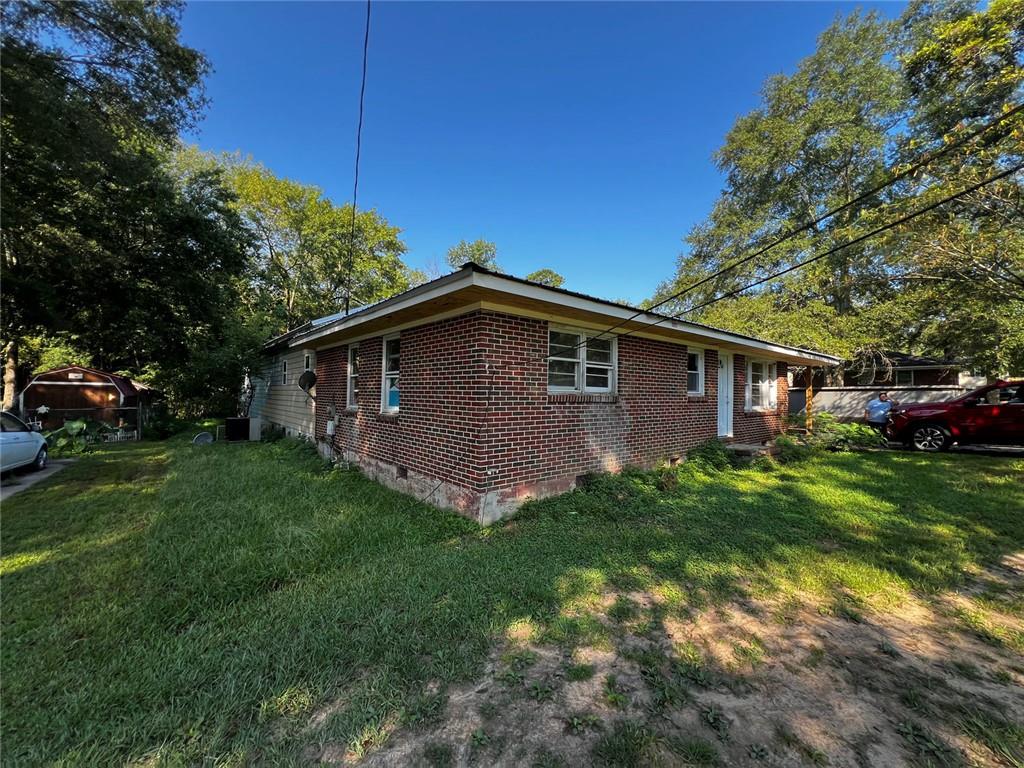 6 Green Acre Road NE