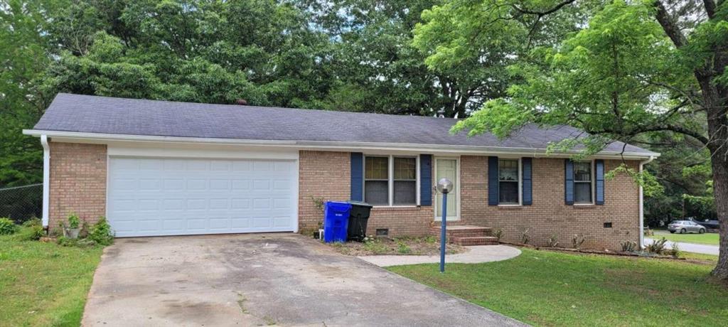 Great investment property. 3bd/2ba. Home needs some TLC. Resent sells in area 240k. T. Smith Law firm in Conyers preferred closing attorney. Great opportunity for fix and flip, turn into rental, or build some sweat equity.
