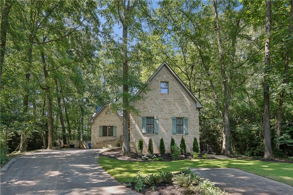2094 Azalea Circle